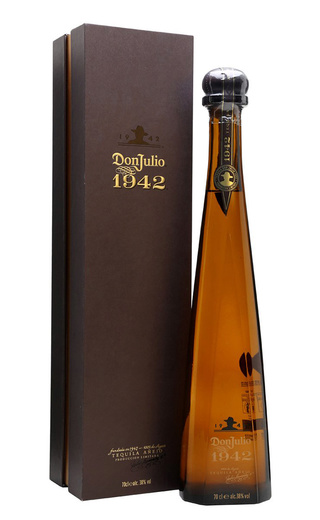 Дон Хулио 1942 в п/у (Don Julio 1942 in g/b) Дон Хулио 1942 в п/у (Don Julio 1942 in g/b)